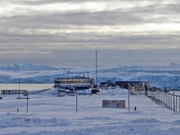 Mirny Station